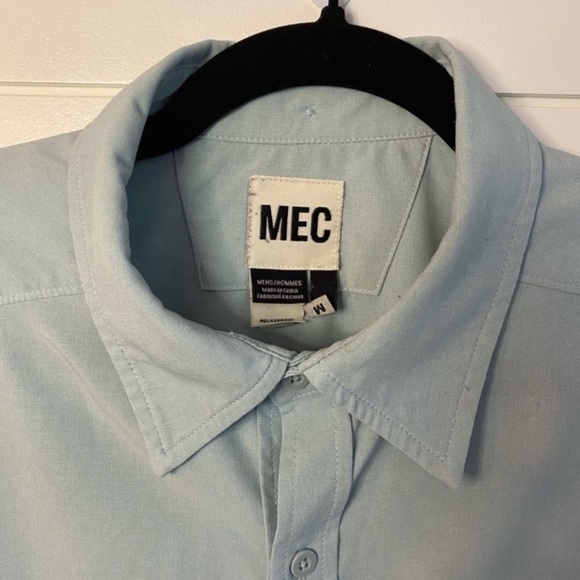 MEC Mens Blue Gorpcore Long Sleeve Casual Button Up Shirt Medium Hiking Fishing - Picture 3 of 10